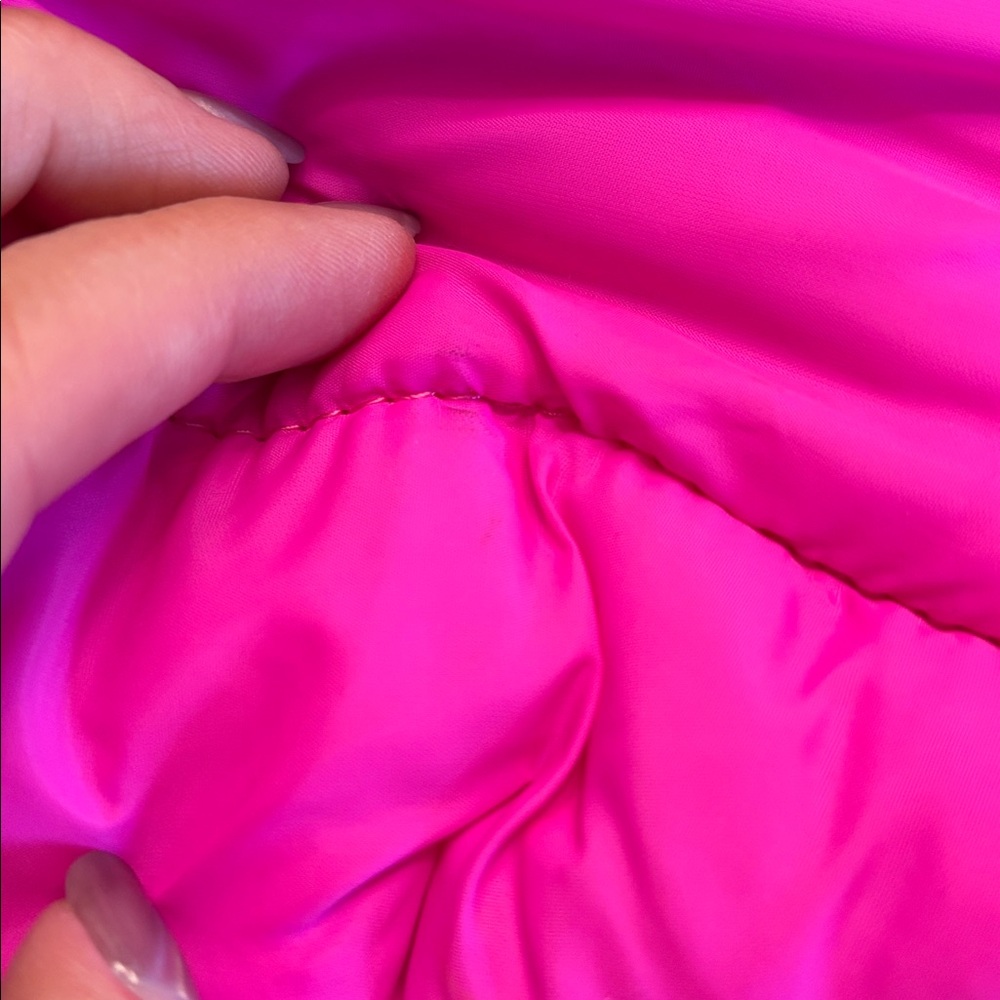 Aerie Puff Love Pouch in Hot Pink - Picture 12 of 13